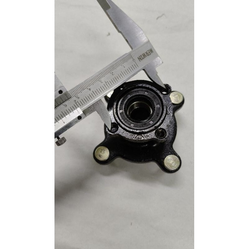 Ready Stock 📌 Small Bull 125cc 4 Hole Wheel Hub 8.8cm